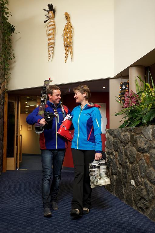 The Perisher Valley Hotel Exteriör bild