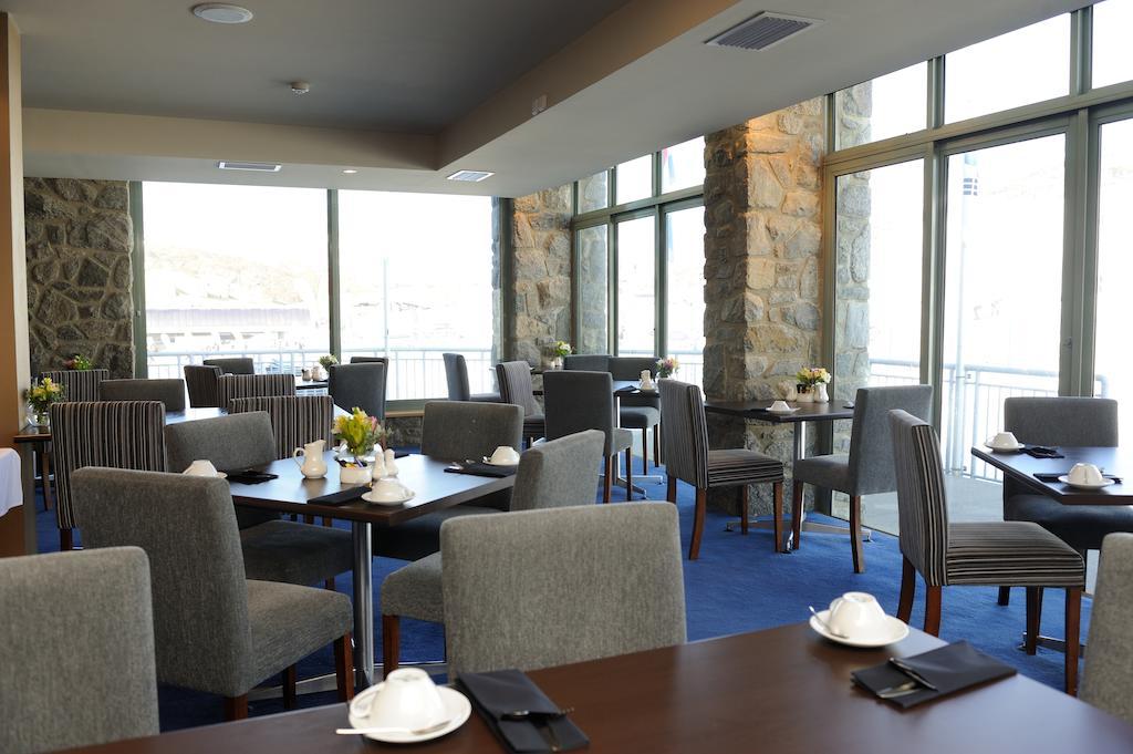 The Perisher Valley Hotel Exteriör bild